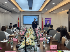 融质科技的焦点劣势正在于其全链课程取行业的